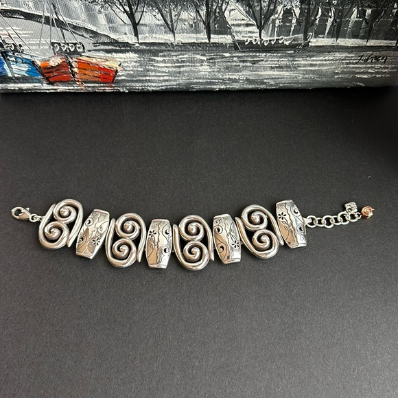 Brighton Bracelet Pablo's Passion Scroll Floral Wide Link Silver Plated 7.5" - Picture 10 of 10